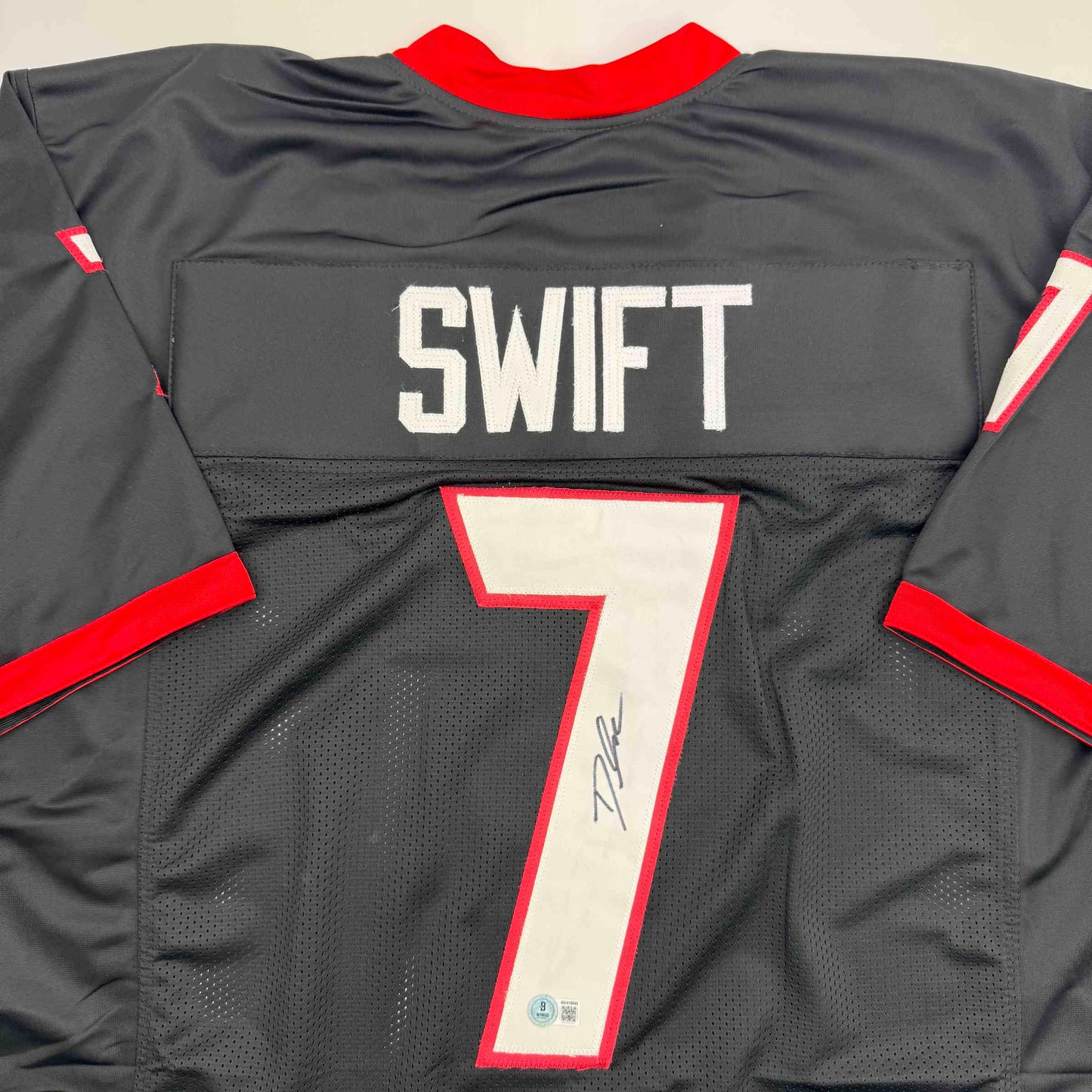 Autographed/Signed D'Andre Swift Georgia Black College Football Jersey Beckett BAS COA